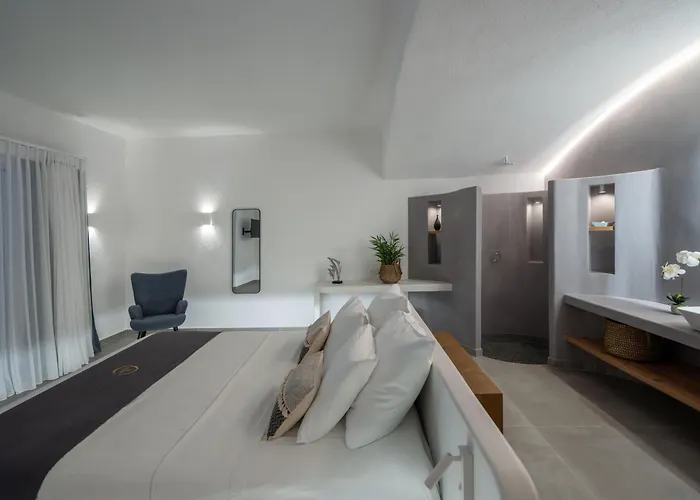 Aegean Melody & 4* Vlychada