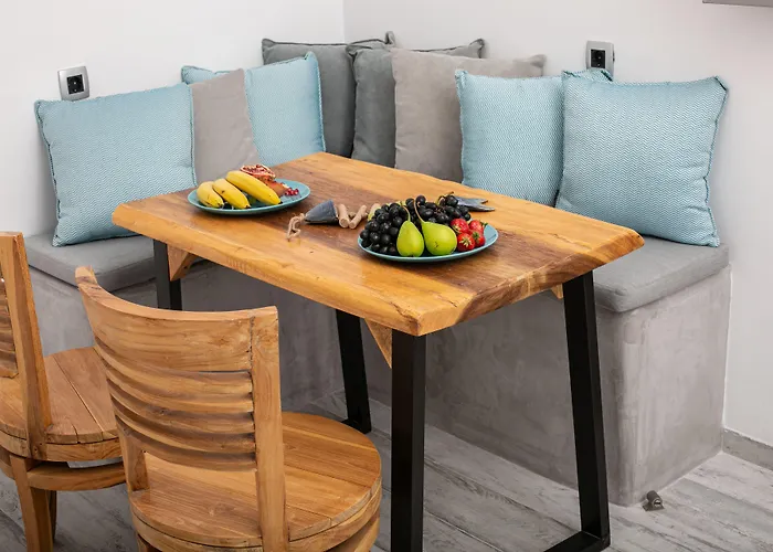 Aegean Melody & Bed and Breakfast Βλυχάδα