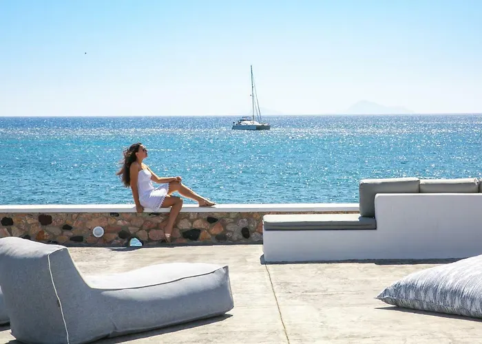 Aegean Melody & 4* Βλυχάδα